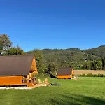 Agri Camp Dolomiti شقة